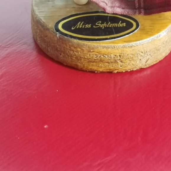 VINTAGE BRADLEY DOLLS ~ 9" COLLECTOR DOLL ~ BIG EYE DOLL ~ MISS SEPTEMBER DOLL - Picture 7 of 11